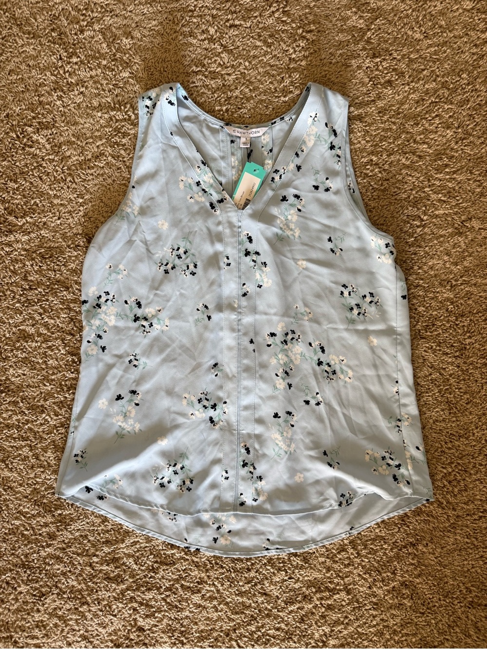 41 Hawthorn Light Blue Floral Sleeveless V-Neck Camisole - Picture 5 of 5